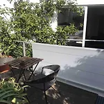 Lägenhet Center, Sun, Charm With Terrace And Fireplace Lisboa